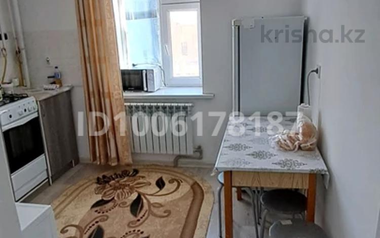 2-комнатная квартира · 58 м² · 2/5 этаж, Гафура Мухамеджанова 8 — Левый берик.Рухани жаншылу карама карсы уй за 130 000 ₸ в  — фото 2