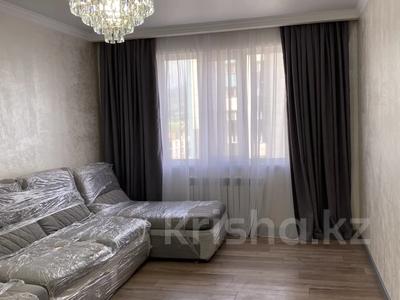 2-комнатная квартира, 55 м², 6/12 этаж помесячно, Кошкарбаева 1140 за 300 000 〒 в 