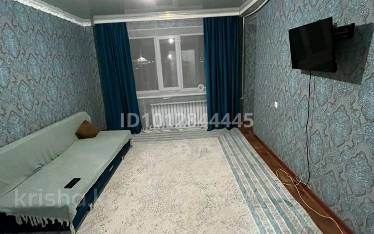 2-комнатная квартира · 50 м² · 5/5 этаж, 5мкр 32 — 2бөлмелі квартира сатылады 6 саудасы бар обмен бар қала ішінен за 6 млн ₸ в Алге — фото 2
