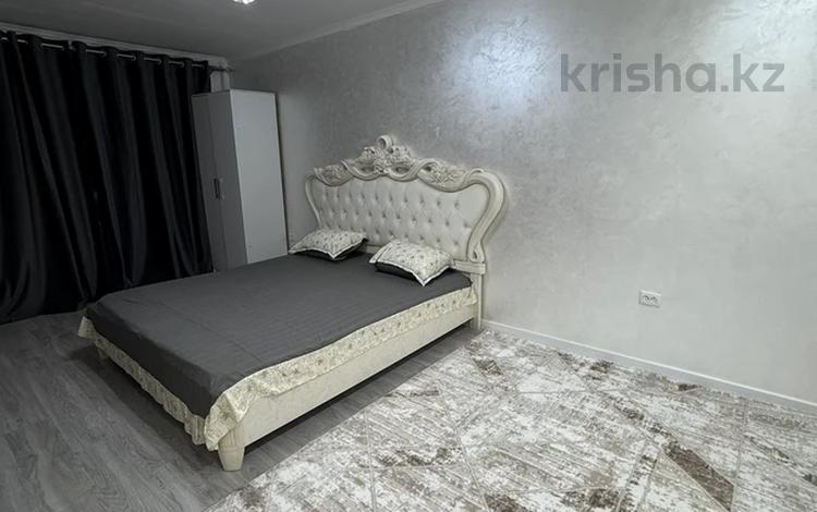 1-комнатная квартира · 30 м² · 3/5 этаж, проспект момышулы 20 за 1 000 ₸ в Шымкенте — фото 2
