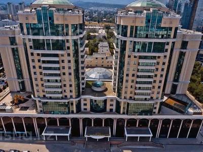 4-бөлмелі пәтер · 171 м² · 10/15 қабат, Назарбаева 223 — Аль фараби, бағасы: 177 млн ₸ в Алматы, Медеуский р-н