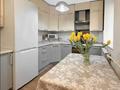 2-бөлмелі пәтер · 44 м² · 2/4 қабат, Кабанбай батыра 91 — Желтоксана (Мира), бағасы: 42 млн ₸ в Алматы, Алмалинский р-н