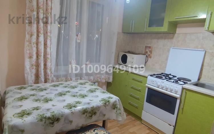 2-комнатная квартира · 42 м² · 1/5 этаж, мкр Мамыр — Яссауи Шаляпина за 200 000 ₸ в Алматы, Ауэзовский р-н — фото 2
