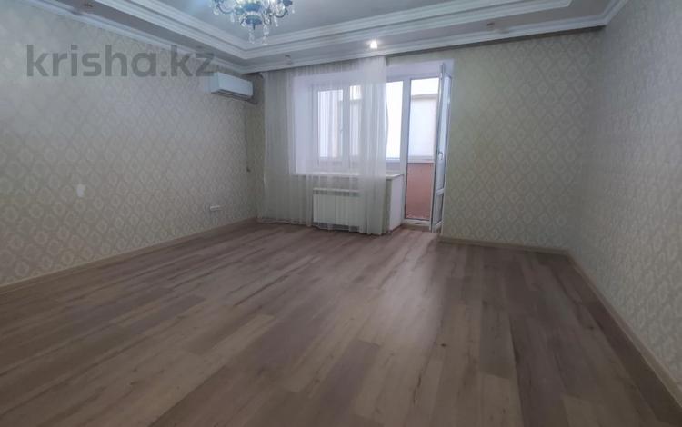 2-бөлмелі пәтер · 87.5 м² · 4/5 қабат, Алтын орда ш/а., бағасы: 35 млн ₸ в Актобе, мкр. Алтын орда — фото 2