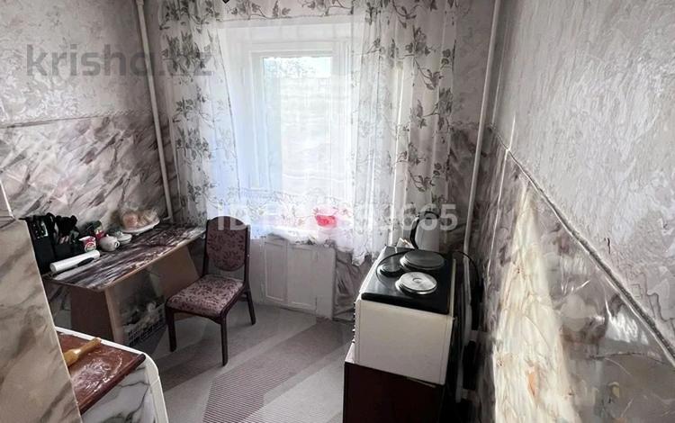 3-бөлмелі пәтер · 59.2 м² · 3/5 қабат, Камзина 21, бағасы: 10 млн ₸ в Аксу — фото 2