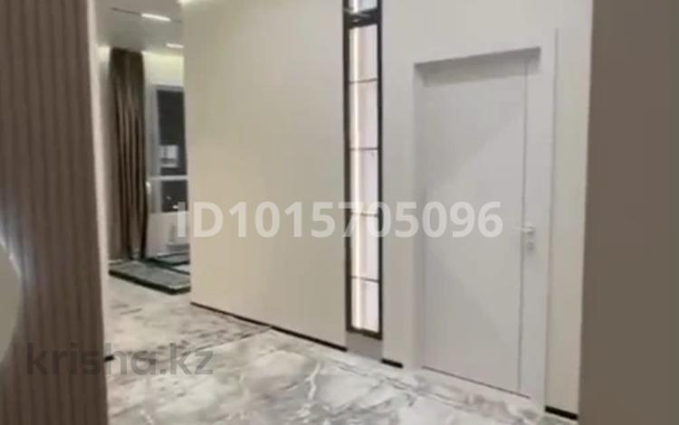 3-бөлмелі пәтер · 70 м² · 2/13 қабат, Тастақ-1 ш/а., Райымбека 348/1 к7 — Райымбек-Емцова, бағасы: 62 млн ₸ в Алматы, Ауэзовский р-н — фото 2