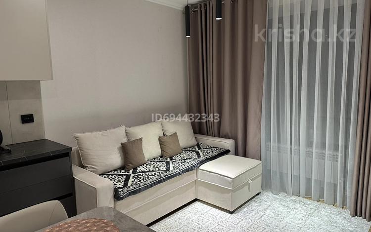 2-комнатная квартира, 50 м², 2/13 этаж помесячно, Толе би 189/3 — Жарокова