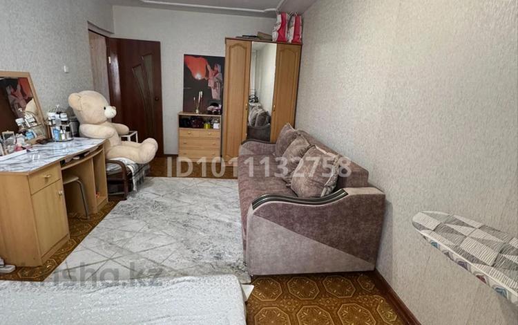 1-бөлмелі пәтер · 33 м² · 2/5 қабат, Абая — Металургов димитрова, бағасы: 6 млн ₸ в Темиртау — фото 10