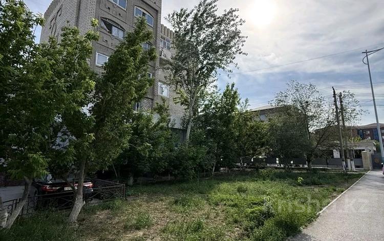 4-бөлмелі пәтер · 80 м² · 4/5 қабат, ул. Казыбек Би 45, бағасы: 20 млн ₸ в  — фото 2