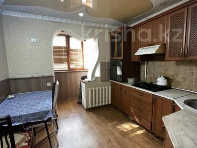 2-комнатная квартира · 56 м² · 1/5 этаж, Марата Оспанова 52 — Школа гимназия 17 за 14.7 млн ₸ в Актобе