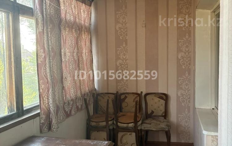 4-комнатная квартира · 68 м² · 2/4 этаж, Рахимова 1 за 20 млн ₸ в Таразе — фото 2