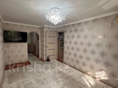 Пәтерлер в Атырауской обл.: 3-бөлмелі пәтер · 49.9 м² · 2/5 қабат, Азаттык 60а, бағасы: 17 млн 〒 3-бөлмелі пәтер · 49.9 м² · 2/5 қабат, Азаттык 60а, бағасы: 17 млн 〒 в Атырау