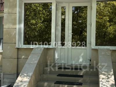 Свободное назначение, офисы, магазины и бутики, салоны красоты, студии · 52 м² за 400 000 ₸ в Караганде, Казыбек би р-н