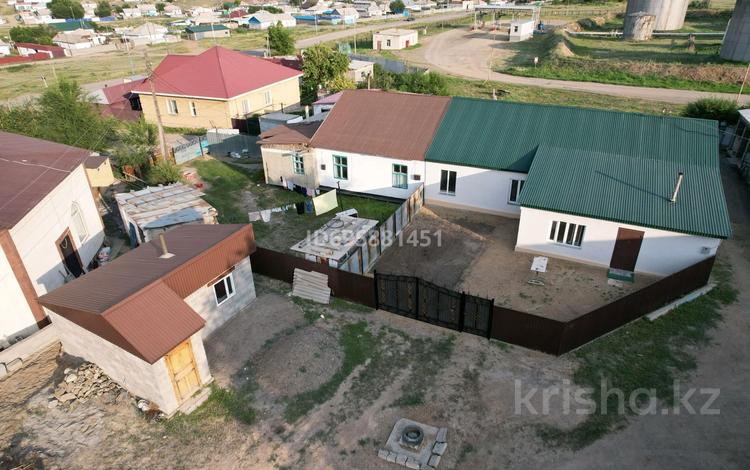 Часть дома · 3 комнаты · 80 м² · 1283 сот., Нефтебаза 2 — Возле Мечеть Жана ауылда за 10 млн ₸ в  — фото 2