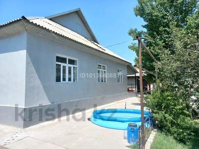 Часть дома · 8 комнат · 200 м² · 15 сот., Абиболлаата ауылы Сапарбек ата 15 за 37 млн ₸ в Жетысае