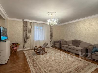 Отдельный дом · 4 комнаты · 200 м² · 7 сот., Куаныш за 215 млн ₸ в Астане, Есильский р-н