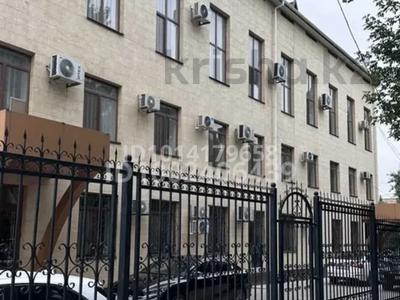 Офисы, салоны красоты, кабинеты и рабочие места, студии · 230 м² за ~ 1.8 млн ₸ в Шымкенте, Аль-Фарабийский р-н