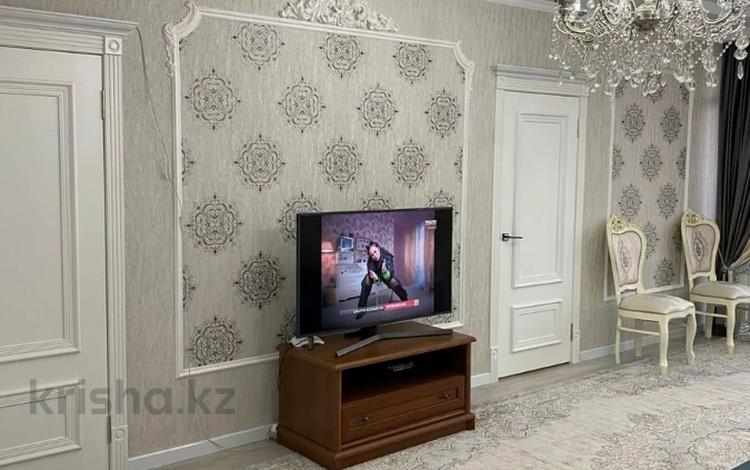 3-комнатная квартира · 70 м² · 12/12 этаж, мкр Дарабоз 27 за 42.5 млн ₸ в Алматы, Алатауский р-н — фото 10