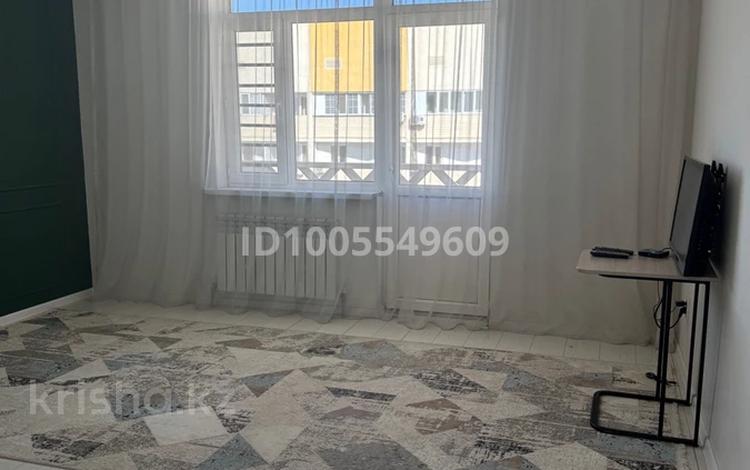 2-бөлмелі пәтер · 69 м² · 8/9 қабат, Райымбек батыр 283, бағасы: 250 000 〒 в  — фото 2