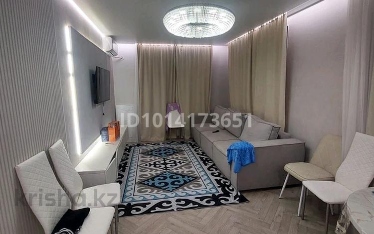3-комнатная квартира · 78 м² · 5/17 этаж, Утепова 31 за 450 000 ₸ в Алматы, Бостандыкский р-н — фото 2