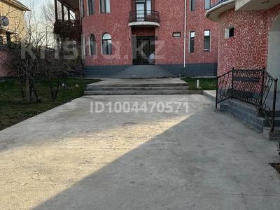 Отдельный дом · 8 комнат · 295 м² · 8 сот., мкр Самал-2 52 — Сырлысай за 160 млн ₸ в Шымкенте, Абайский р-н
