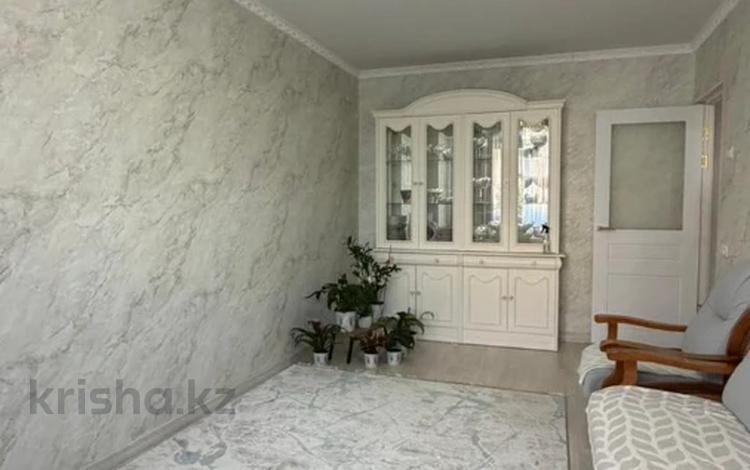 3-комнатная квартира · 63.5 м² · 5/9 этаж, мкр 12 за 30 млн ₸ в Актобе — фото 2