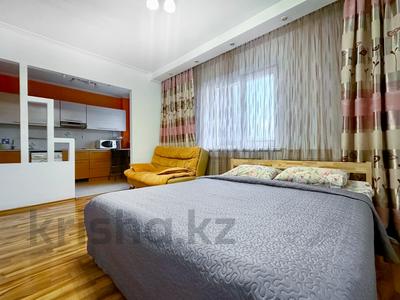 1-бөлмелі пәтер · 40 м² · 5/12 қабат, Самал-1 ш/а. 33, бағасы: 20 000 ₸ в Алматы, Медеуский р-н