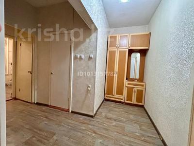 2-комнатная квартира · 48 м² · 3/5 этаж, Мкр Шашубая 5 6 — Базар,ТЦ Феникс за 15 000 ₸ в Балхаше