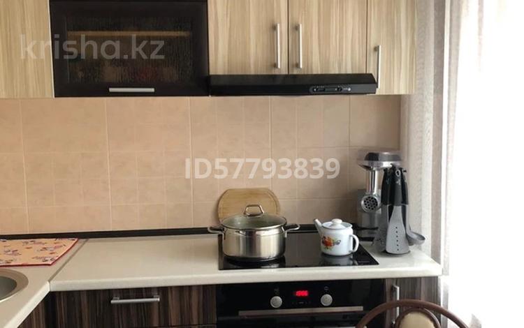 2-комнатная квартира · 52 м² · 1/6 этаж, Утепова 27 — Сатпаева за 28.5 млн 〒 в Усть-Каменогорске — фото 4