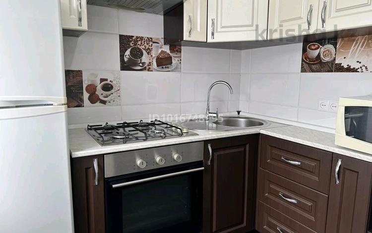 2-комнатная квартира · 38 м² · 3/9 этаж, Ермекова 62 за 200 000 ₸ в Караганде, Казыбек би р-н — фото 2