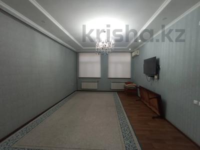 3-комнатная квартира, 90 м², 1/4 этаж, 17-й микрорайон, 17-й микрорайон за 37 млн 〒 в Шымкенте, Енбекшинский р-н