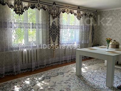 Жеке үй · 4 бөлме · 95 м² · 8 жүзд., Сорокина 43 — Сорокина көшесі, бағасы: 20 млн ₸ в Таразе