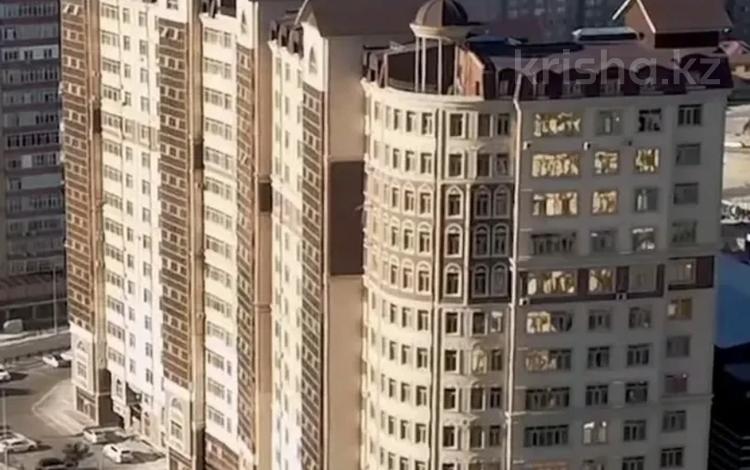 2-бөлмелі пәтер · 65 м², 17-ш/а. 23, бағасы: 300 000 ₸ в Актау, 17-й мкр — фото 2