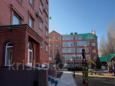 Продажа квартир в Западно-Казахстанской обл.: 5-комнатная квартира · 385.7 м² · 4/7 этаж, Ескалиева 293/1 за 109 млн 〒 5-комнатная квартира · 385.7 м² · 4/7 этаж, Ескалиева 293/1 за 109 млн 〒 в Уральске