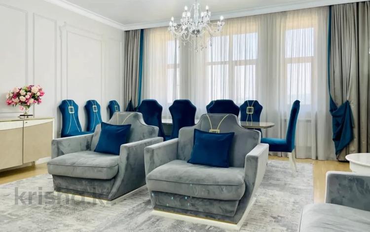 4-бөлмелі пәтер · 220 м² · 8/21 қабат, Достык 1/2 — Керуен, бағасы: 1.5 млн ₸ в Астане, Есильский р-н — фото 4