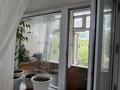 3-комнатная квартира · 42.7 м² · 2/5 этаж, Пришахтинск, Зелинского 24/1 за 15 млн 〒 в Караганде, Алихана Бокейханова р-н — фото 3