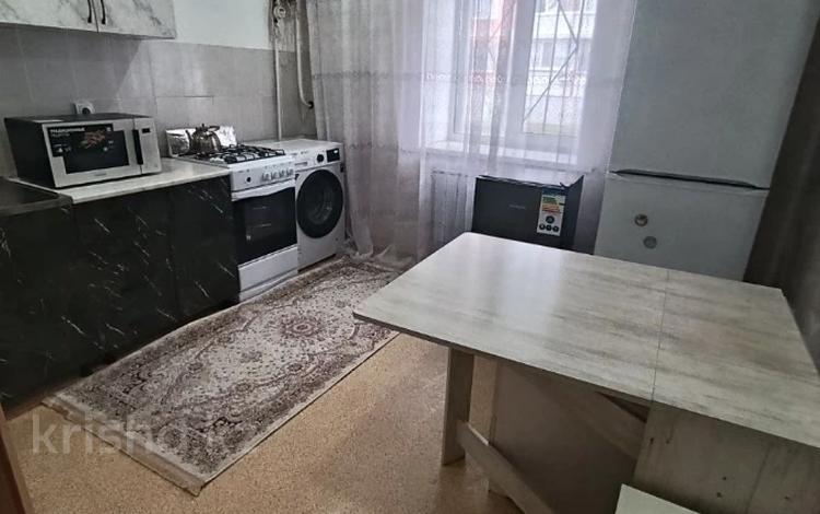 2-бөлмелі пәтер · 64 м² · 1/5 қабат, Юбилейный микрорайон 17, бағасы: 30 млн ₸ в Костанае — фото 2