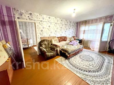 3-комнатная квартира · 57 м² · 4/5 этаж, Дзержинского 3 — Площадь Ушанова, Снежинка за 16.9 млн 〒 в Усть-Каменогорске, Ульбинский