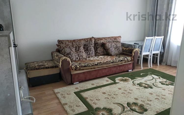 3-комнатная квартира · 76 м² · 8/9 этаж, К.Азербаева 16 за 300 000 ₸ в Астане, Сарайшык р-н — фото 2