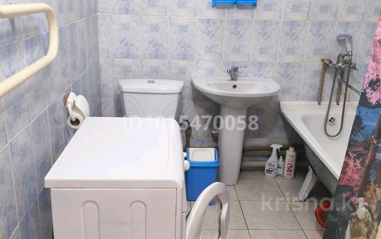 1-комнатная квартира · 57 м², мкр Акбулак 26 за 180 000 ₸ в Алматы, Алатауский р-н — фото 2