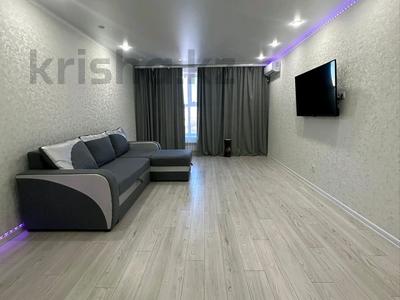 1-комнатная квартира · 80 м² · 9/10 этаж, мкр Женис 11 за 13 000 ₸ в Уральске