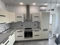 2-комнатная квартира · 80 м² · 14/23 этаж, Кабанбай батыра 87 за 550 000 ₸ в Алматы, Алмалинский р-н — фото 2
