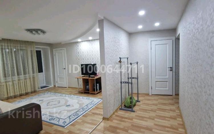 3-комнатная квартира · 77 м² · 7/10 этаж, Шакарима 14 — Магазин нива, центр за 280 000 ₸ в Семее — фото 8