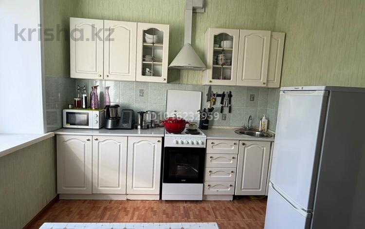 3-бөлмелі пәтер · 83 м², Маяковского 116, бағасы: 250 000 ₸ в Костанае — фото 2
