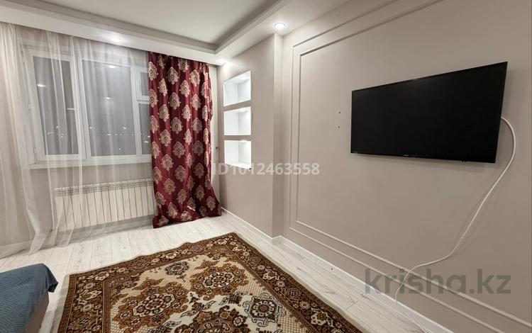 2-комнатная квартира · 62 м² · 4/12 этаж, Дукенулы 38/1 за 300 000 ₸ в Астане, Сарыарка р-н — фото 2