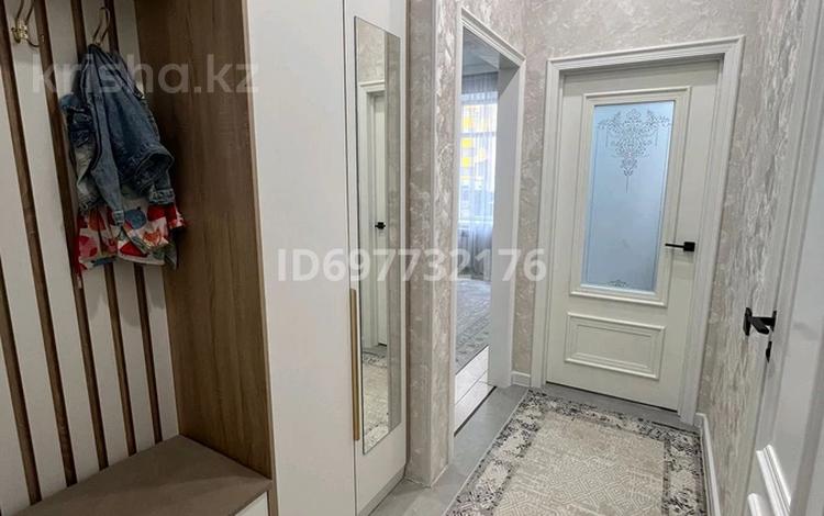 2-комнатная квартира, 40 м², 2/12 этаж помесячно, Е181.1 12