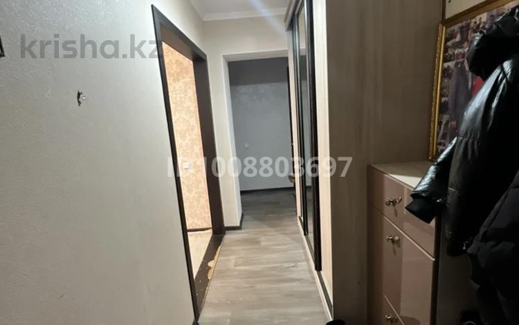 2-комнатная квартира · 45.7 м² · 2/5 этаж, Майкудук, Мкр Мамыраева 20 — Рядом Каскад за 18.5 млн ₸ в Караганде, Алихана Бокейханова р-н — фото 2