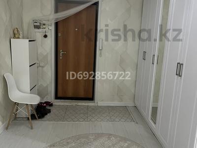 3-бөлмелі пәтер, 104 м², 7/9 қабат, мкр 12 51, бағасы: 35 млн 〒 в Актобе, мкр 12