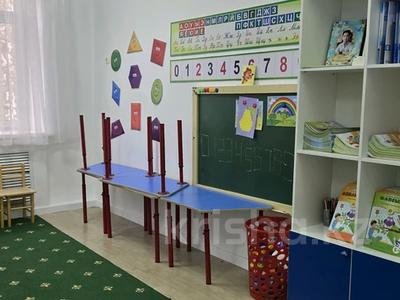 Свободное назначение, офисы, медцентры и аптеки, образование, развлечения · 550 м² за 300 млн 〒 в Астане, Сарыарка р-н