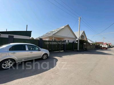 Отдельный дом · 3 комнаты · 90 м² · 8 сот., Шығыс 50 — Ресторана Башир за 34 млн 〒 в Каскелене